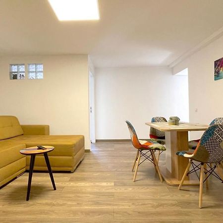 Well Prettyplaces Apartment 001 Braşov Extérieur photo