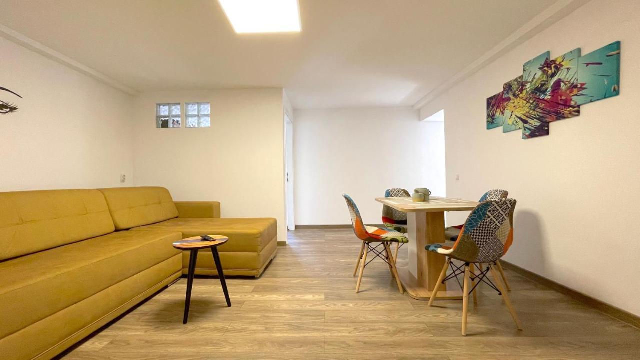 Well Prettyplaces Apartment 001 Braşov Extérieur photo