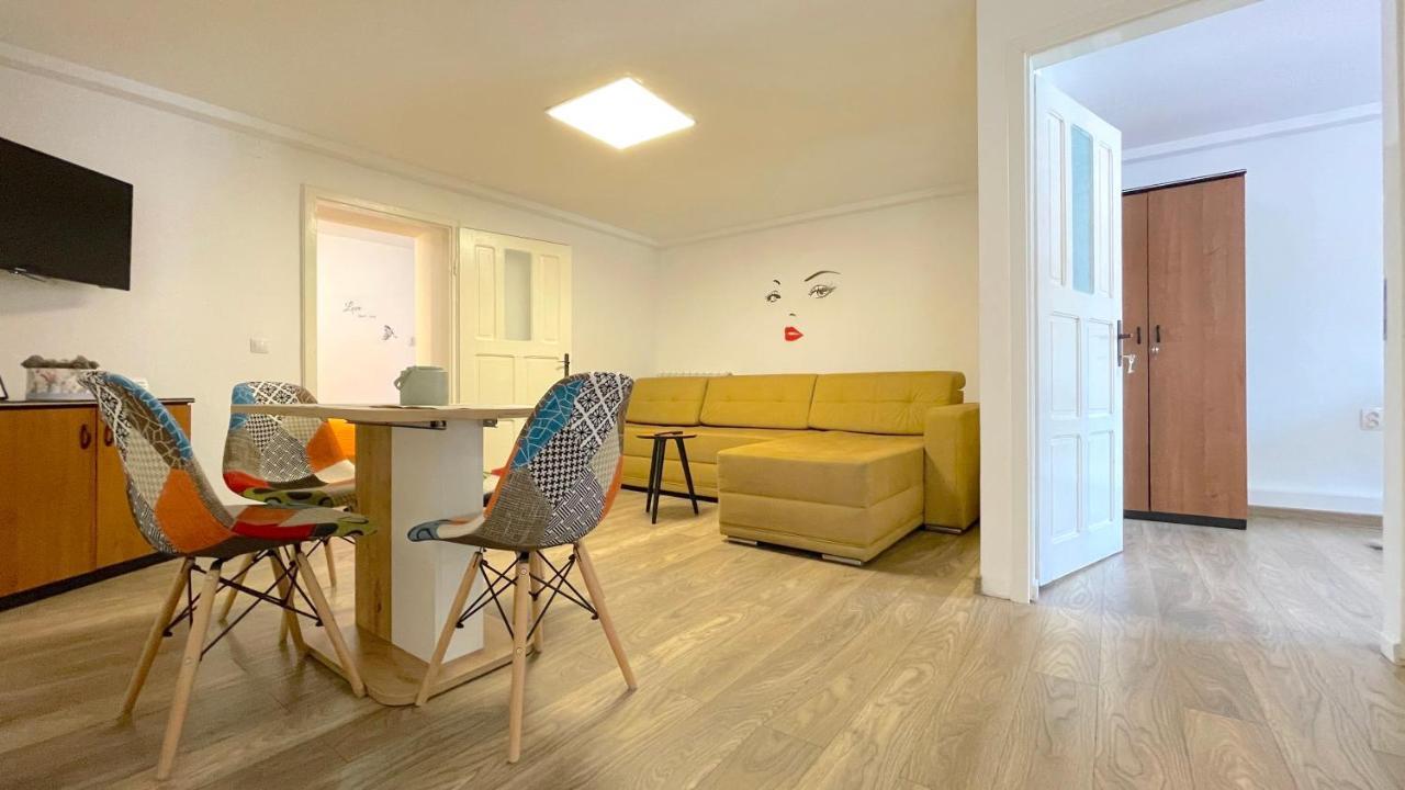 Well Prettyplaces Apartment 001 Braşov Extérieur photo