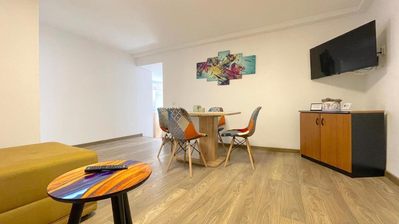 Well Prettyplaces Apartment 001 Braşov Extérieur photo